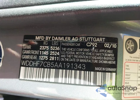 2010 Mercedes-Benz E-Class E 550 Luxury z USA, uszkodzony, nr VIN WDDHF7CB5AA191343